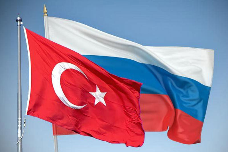 türkiye rusya bayraklar